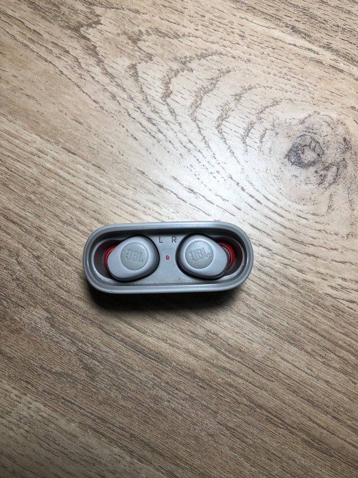 Gri JBL Kablosuz Kulaklık - Görsel 2