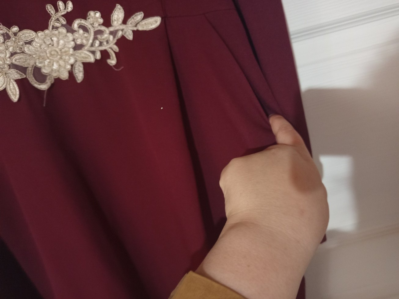 Bordo Nakışlı Kadın Uzun Elbise - Görsel 4