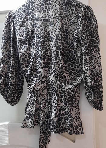 m Beden gri Renk Kroveze Leopar Bluz