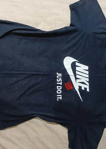 Nike Lacivert Tisort