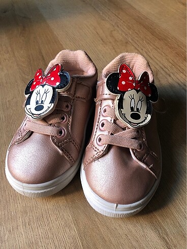 21numara minnie mouse ayakkabı