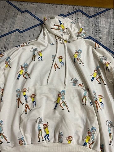 Kapşonlu sweatshirt
