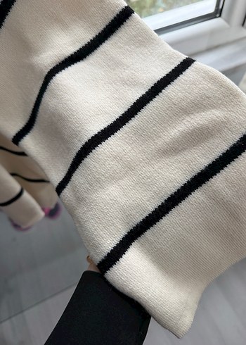 diğer Beden beyaz Renk Beyaz Zebra Desenli Boğazlı Triko Kazak