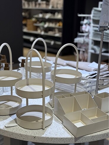  Beden H&M Home Açık Bej İki Katlı Düzenleyici