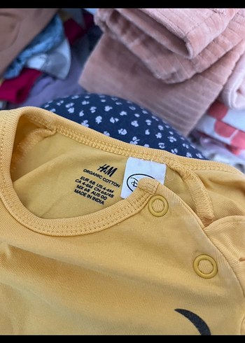 Sarı Winnie the Pooh Bebek Tulumu 3-6 ay h&m - Görsel 3