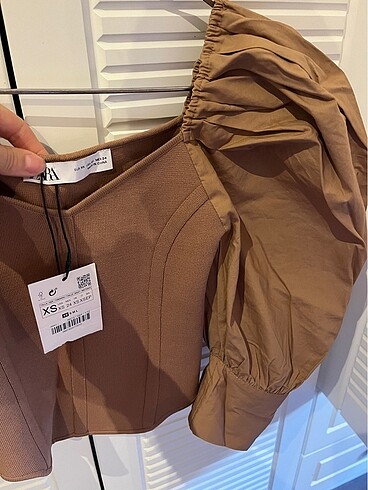 xs Beden Zara büstiyer