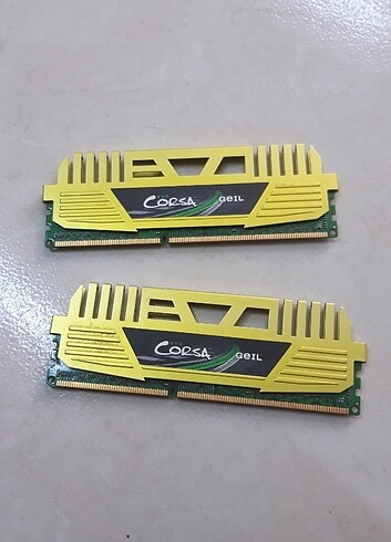 4+4 GB DDR3 PC3-17000 CL10-11-11-30 1.5V Saglam 