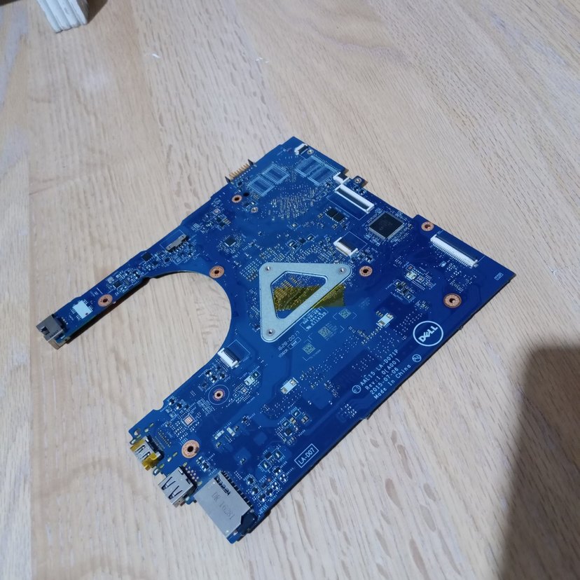 Dell P51F P51F004 Notebook Yedek Parça - Görsel 2