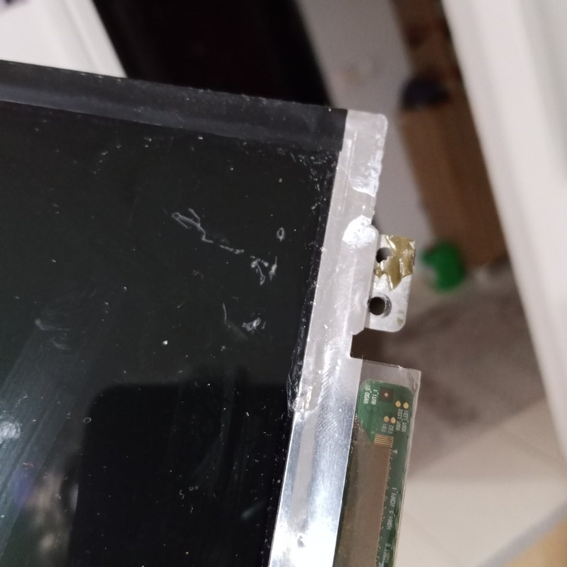 15.6 40 Pin Slim LED Ekran Sağ Altta Defo Var Çizik - Görsel 3