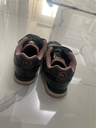 26 Beden Puma spor ayakkabısı