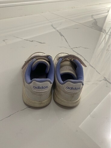 25 Beden Adidas spor ayakkabı