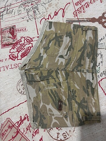 Bershka Mini şort