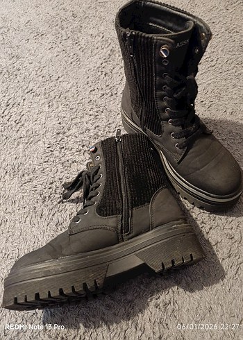 Siyah Kalın Topuklu Kadın Bot - Görsel 3