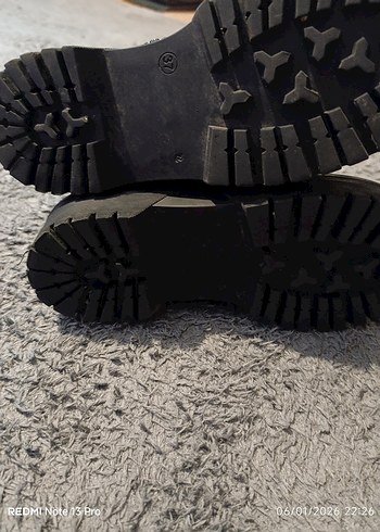 Siyah Kalın Topuklu Kadın Bot - Görsel 5