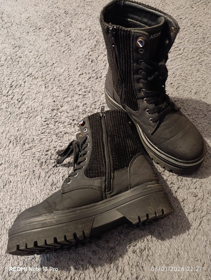 Siyah Kalın Topuklu Kadın Bot - Görsel 3