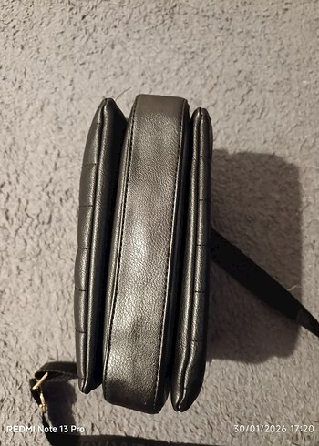 Kare Desenli Siyah Deri Kadın Çanta - Görsel 5