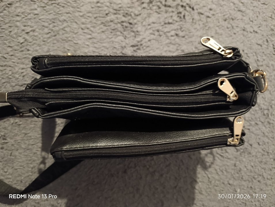 Kare Desenli Siyah Deri Kadın Çanta - Görsel 3