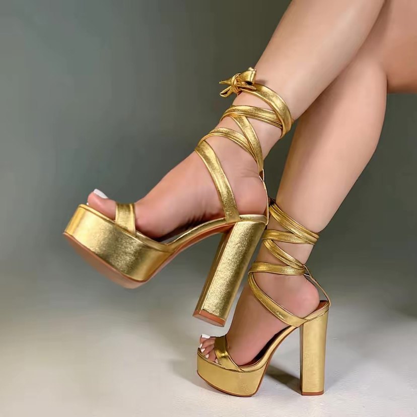 Altın Renkli Bağcıklı Platform Topuklu Kadın Ayakkabı - Görsel 3