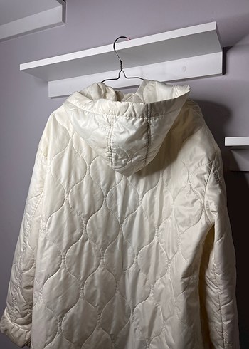 Düğmeli Beyaz Midi Kadın Ceket - Görsel 3