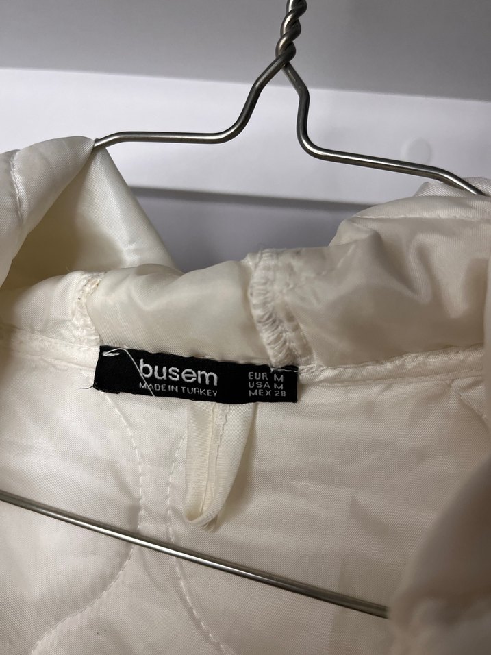 Düğmeli Beyaz Midi Kadın Ceket - Görsel 2