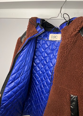 Kahverengi Kapüşonlu Kısa Peluş Ceket - Görsel 4