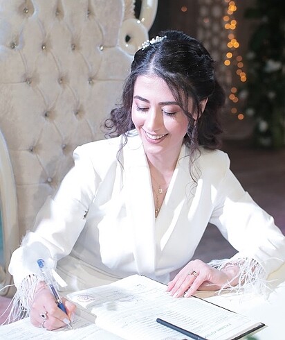 Beyaz nikah elbisesi
