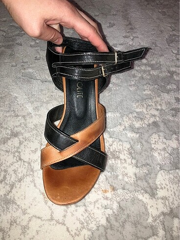 Dolgu topuk ayakkabı - Görsel 4