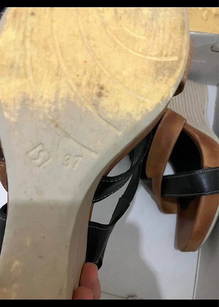 Dolgu topuk ayakkabı - Görsel 3