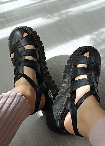 Flo Ayakkabı Sandalet