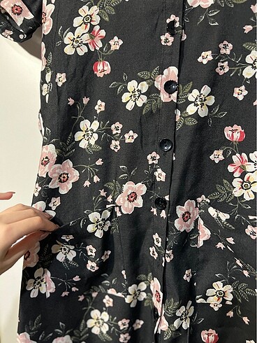 l Beden Batik çiçekli elbise
