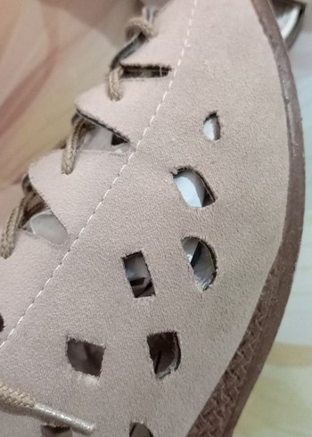 Diğer Bej Kadın Dolgu Topuklu Sandalet