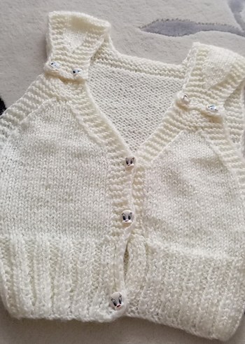 Kız Çocuk Beyaz Örgü V Yaka Kolsuz Yelek - Görsel 2