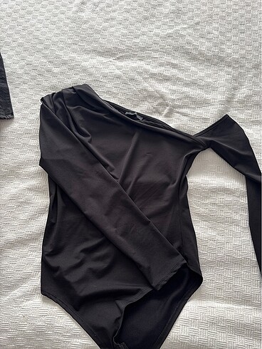 Trendyol Omuz Açık Body
