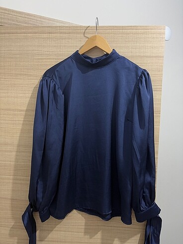 trendyolmilla saten bluz - Görsel 2