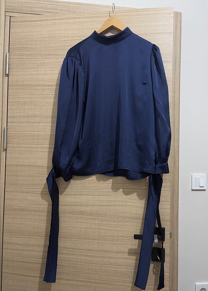 trendyolmilla saten bluz - Görsel 4