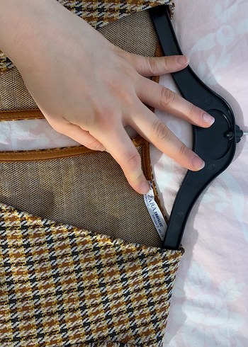 Kahverengi V Yakalı Kemerli Mini Tulum - Görsel 2