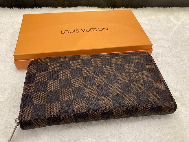 Louis Vuitton Bayan cüzdan