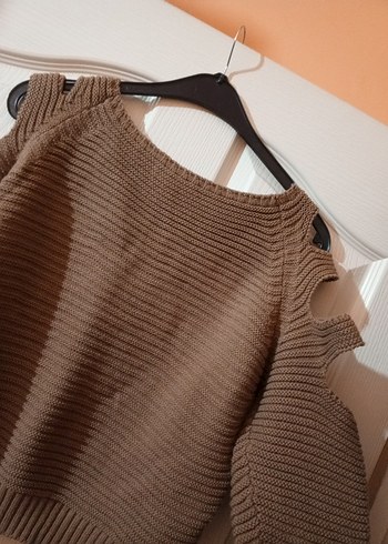 Sütlü kahverengi Triko Kadın Omuz Detaylı Kazak - Görsel 3