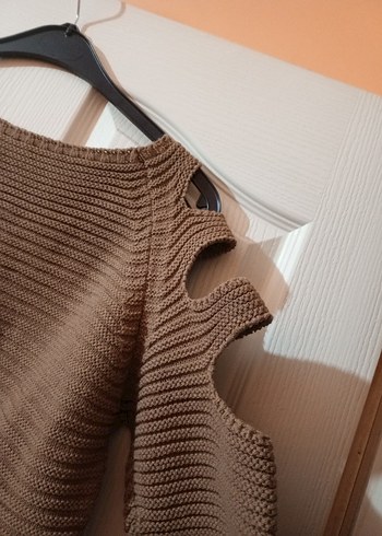 Sütlü kahverengi Triko Kadın Omuz Detaylı Kazak - Görsel 2