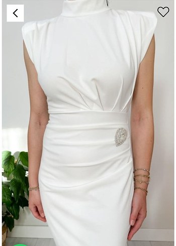 Beyaz Drapeli Yüksek Yakalı Kalem Elbise - Görsel 3