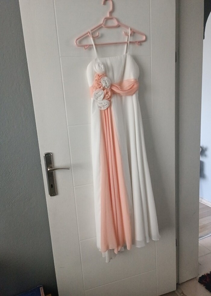 12-13 yaş elbise xs de giyebilir - Görsel 3