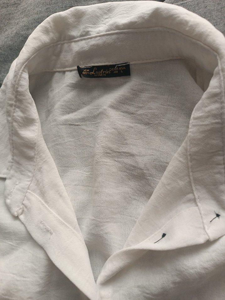 Düğmeli Beyaz Kadın Gömlek - Görsel 2