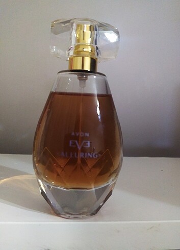 Avon EVe Alluring Kadın parfüm 50 ml