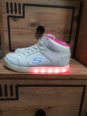 Skechers Gayet iyi durumda