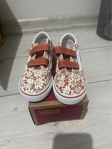 26 Beden Vans Old Skool Çocuk Ayakkabı
