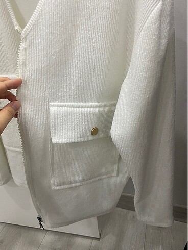 m Beden Massimo Dutti fermuarlı hırka beyaz