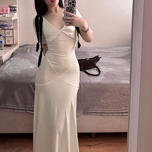 Kendall Jenner elbisesi