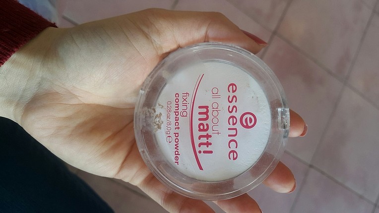 essence transparan pudra