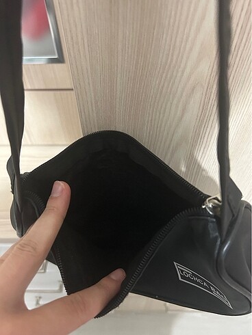siyah küçük çanta - Görsel 2