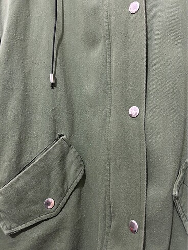 yeşil yagmurluk - Görsel 2